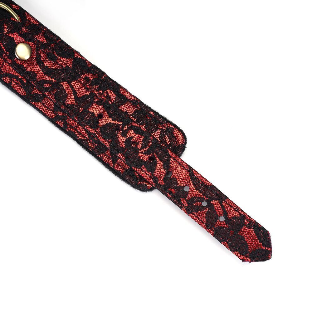 Нашийник з повідцем Liebe Seele Victorian Garden Lace and Vegan Leather Collar With Chain Leash, червоно-чорний