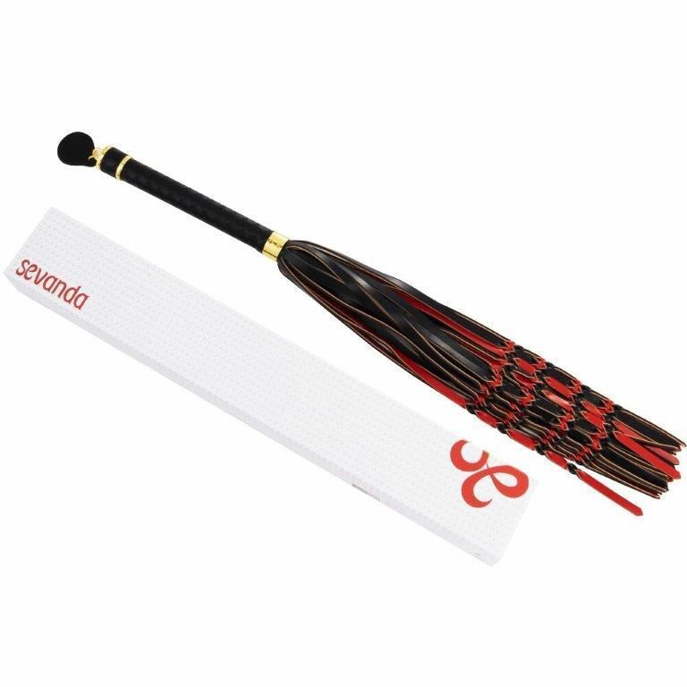 Флоггер Lockink Sevanda Red & Black Braided Tail Flogger