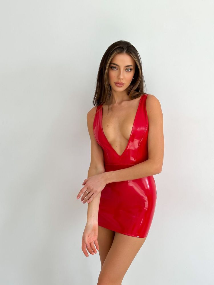 Лакована сукня із сексуальним декольте «Променева Емілія» D&A, М, червона