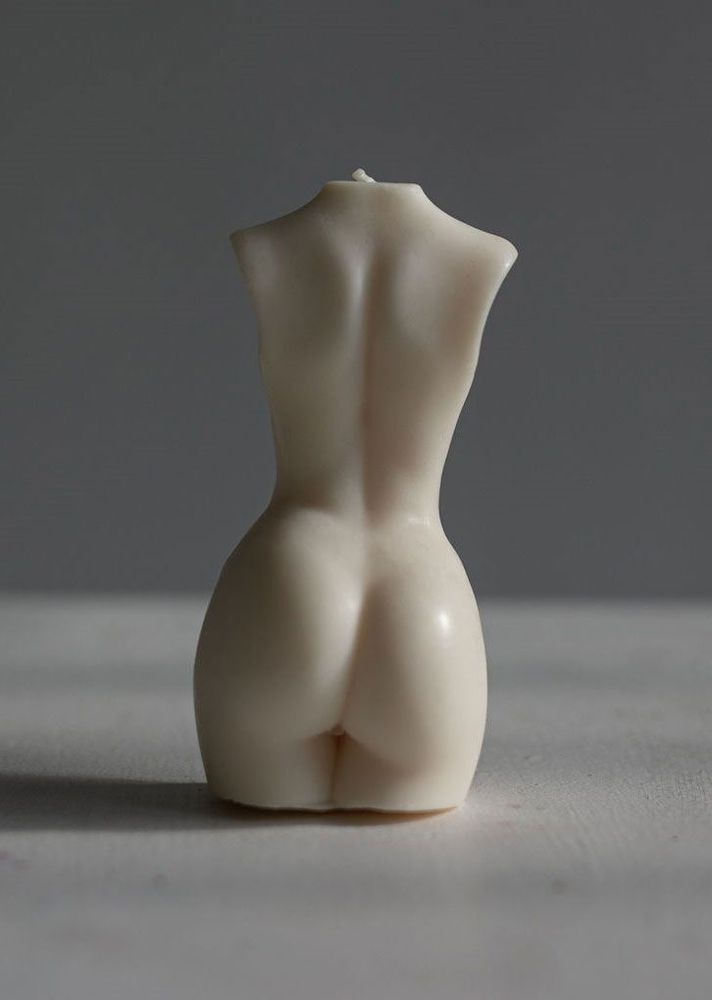 Свічка "Венера" у вигляді жіночого торсу Чистий Кайф