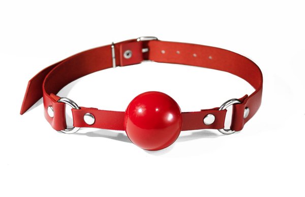Кляп силіконовий Feral Feelings Silicon Ball Gag Red/Red, червоний ремінь, червона кулька