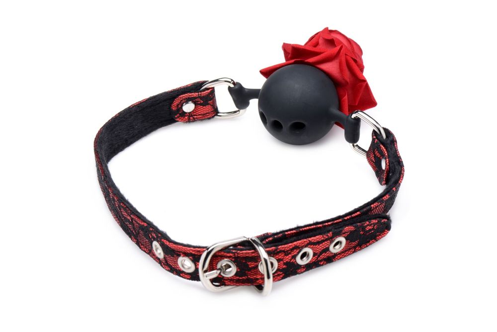 Кляп з трояндою Master Series: Eye-Catching Ball Gag With Rose, чорно-червоний